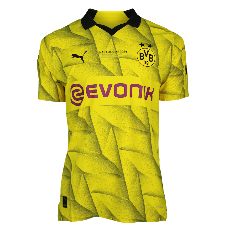 Borussia Dortmund 팀의 Julian Brandt 셔츠