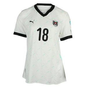 Julia Füller Austria W shirt