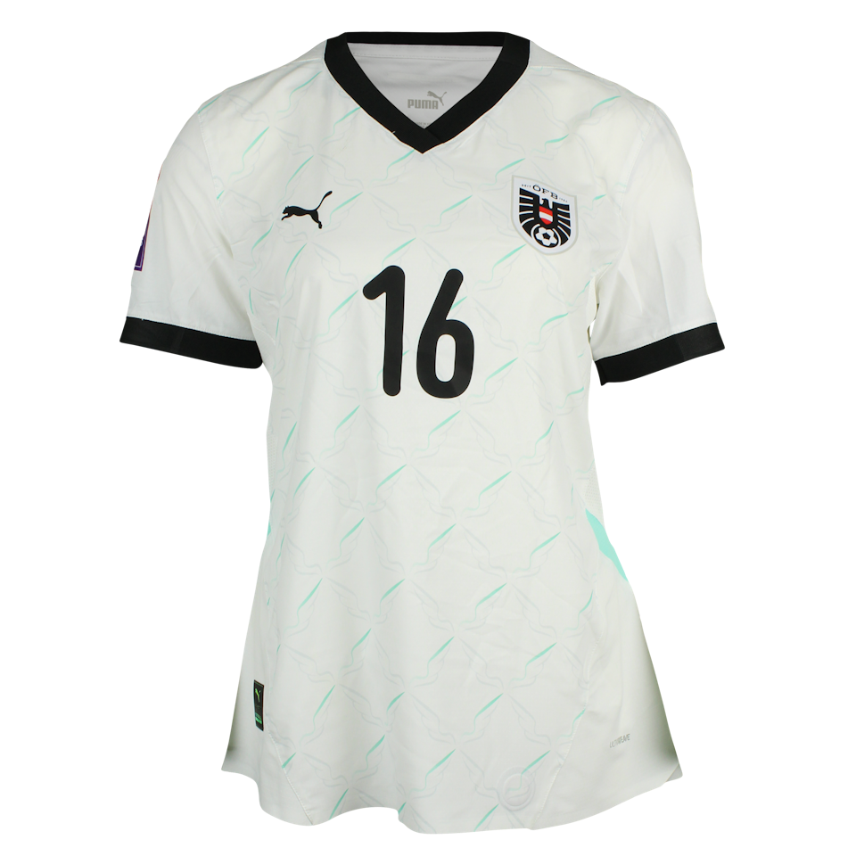 Annabel Schasching Austria W shirt