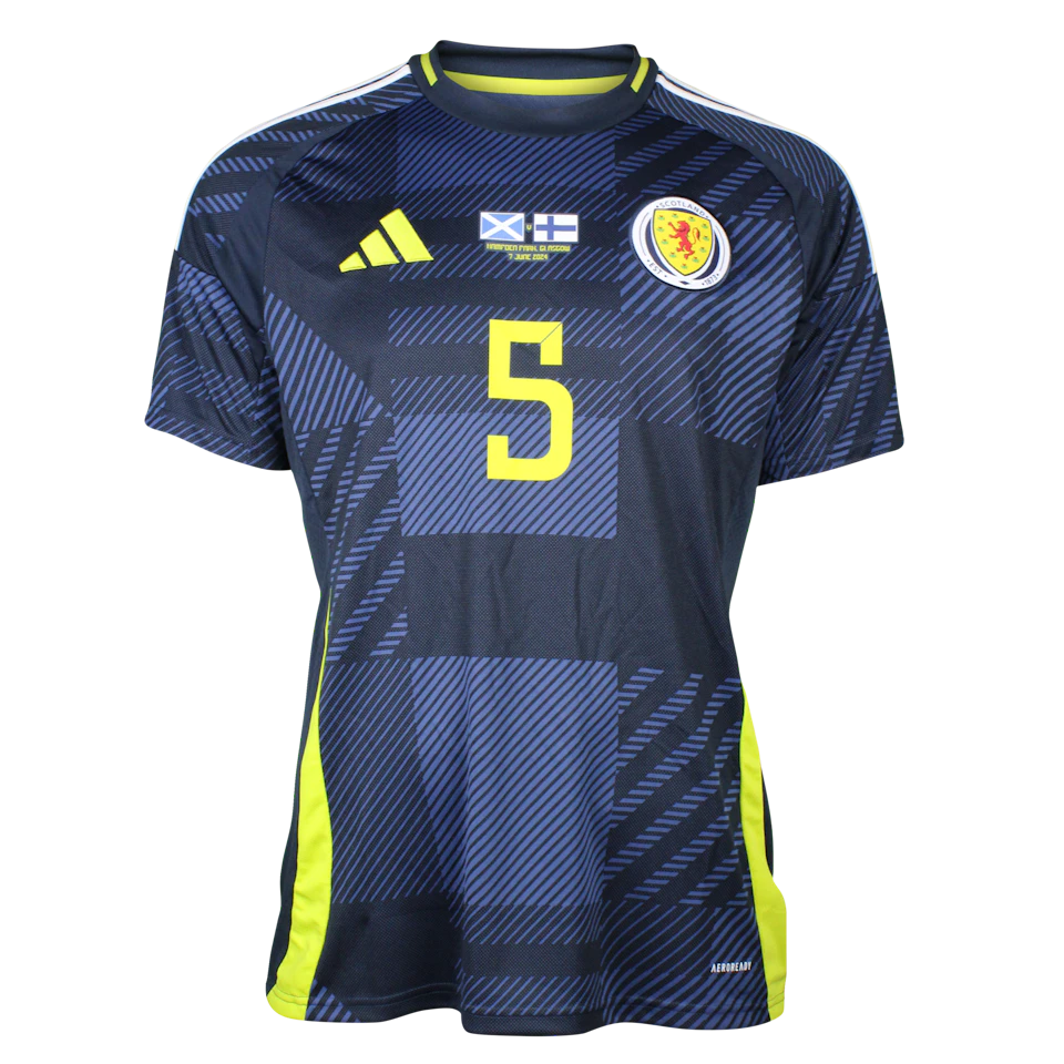 来自Scotland的Grant Hanley球衣