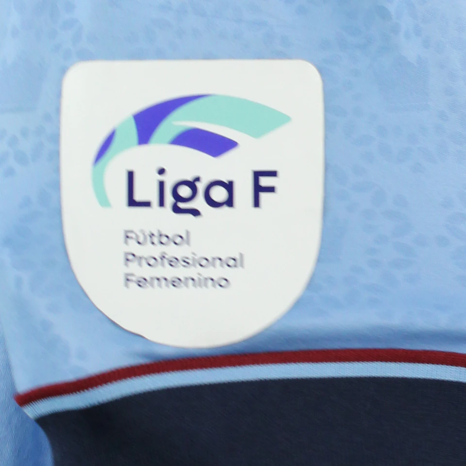 Paula Fernández Levante Femenino shirt