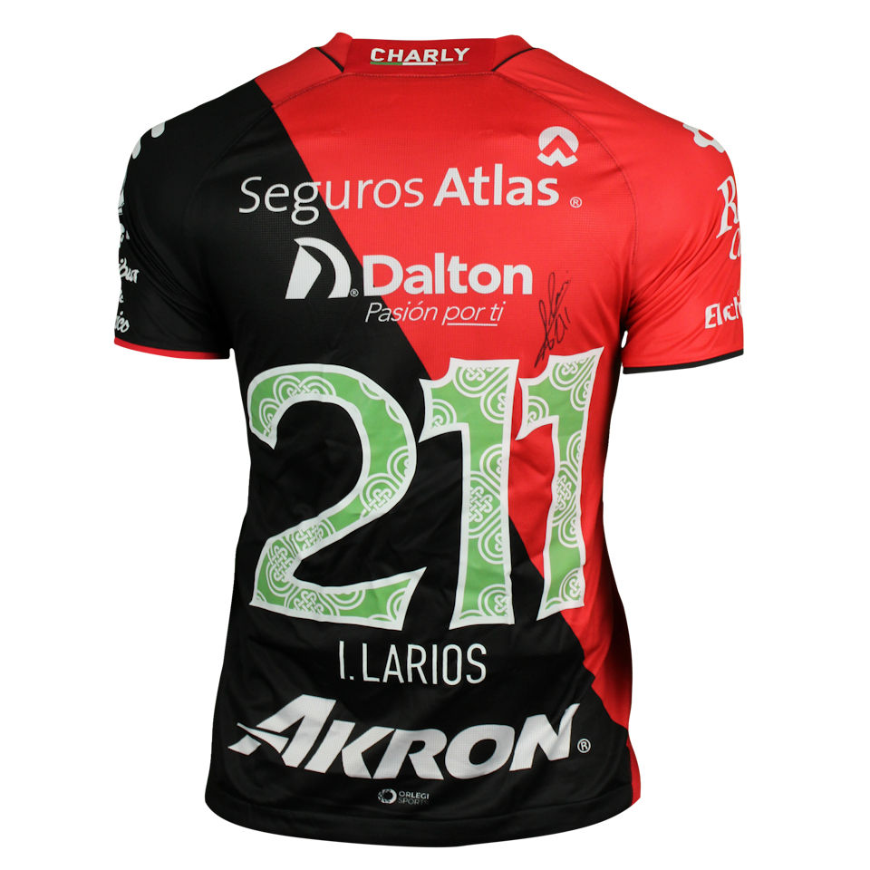 Israel Larios