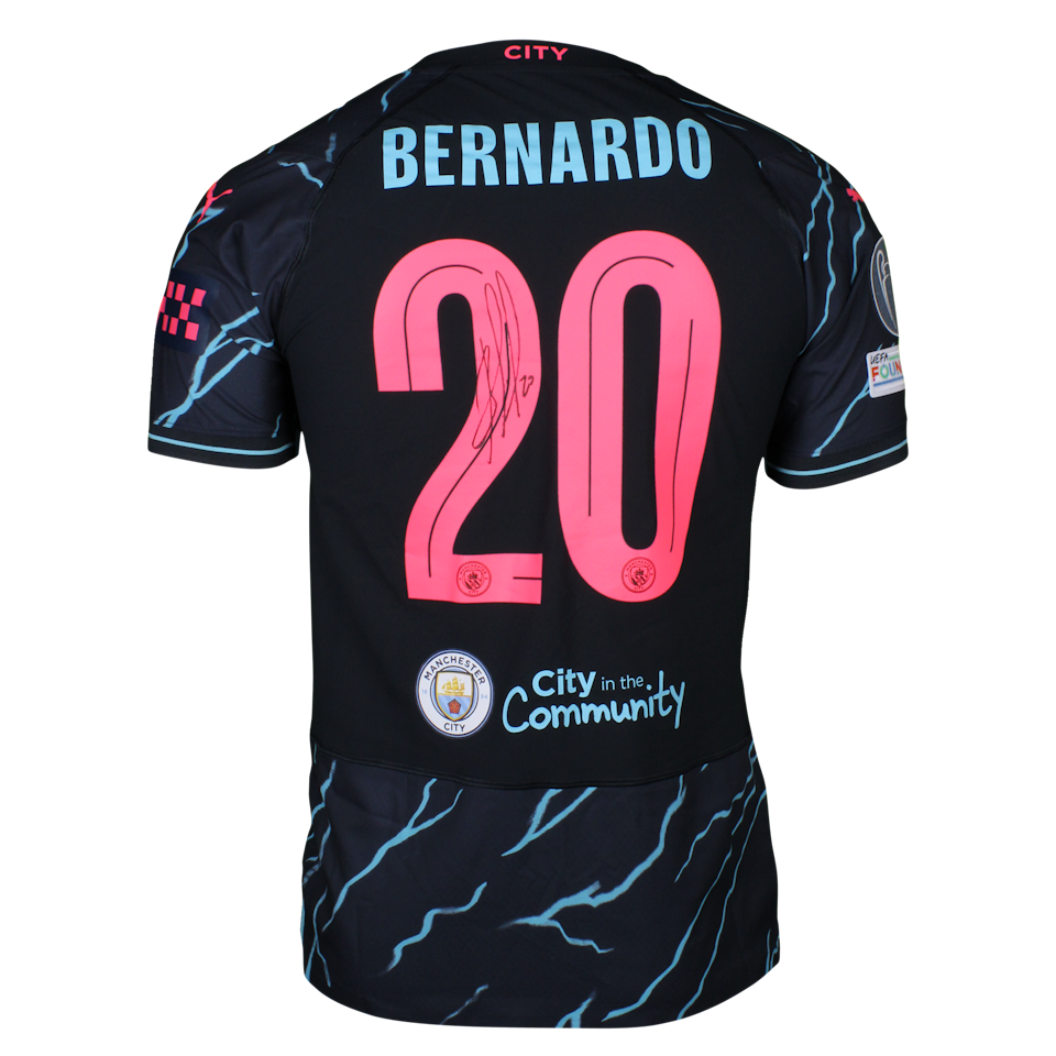 Bernardo Silva Manchester City shirt