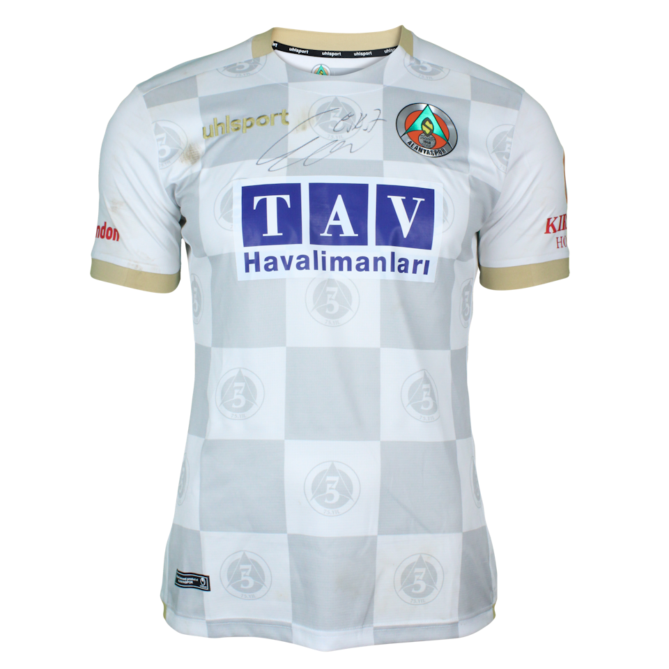 Efecan Karaca Alanyaspor forması