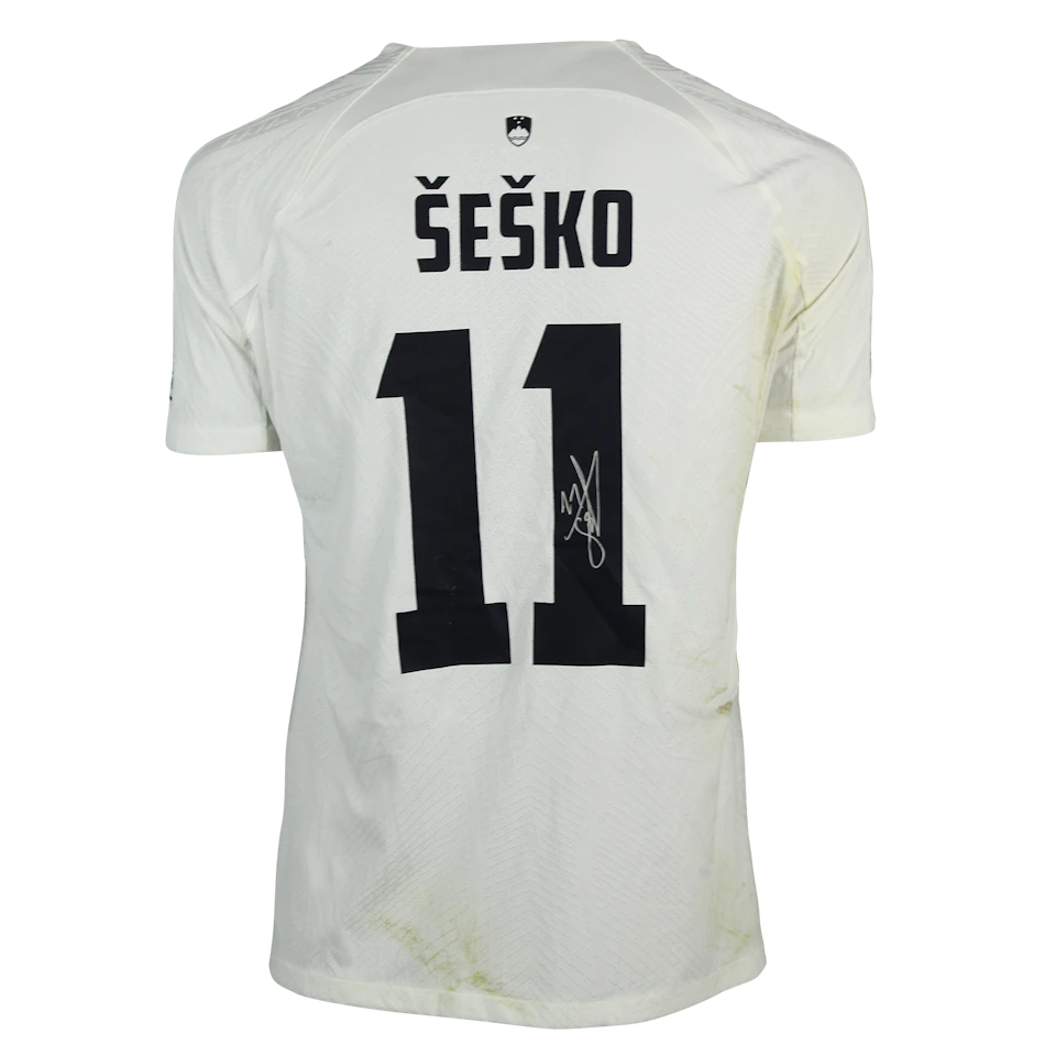 Benjamin Šeško Slovenia shirt