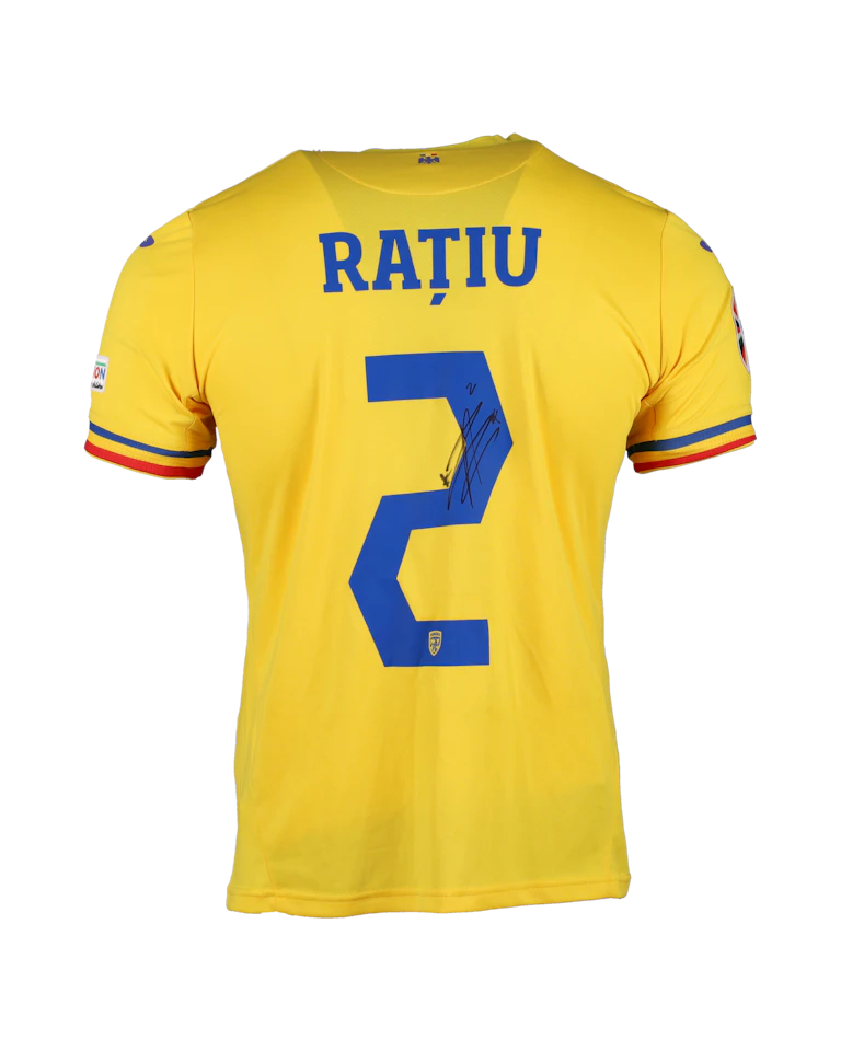 来自Romania的Andrei Ratiu球衣