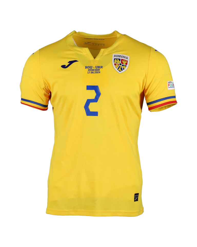 来自Romania的Andrei Ratiu球衣