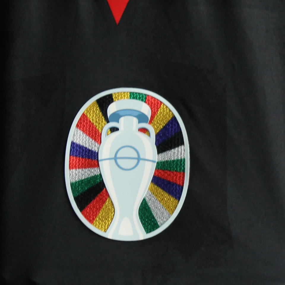 Camiseta Berat Djimsiti Albania