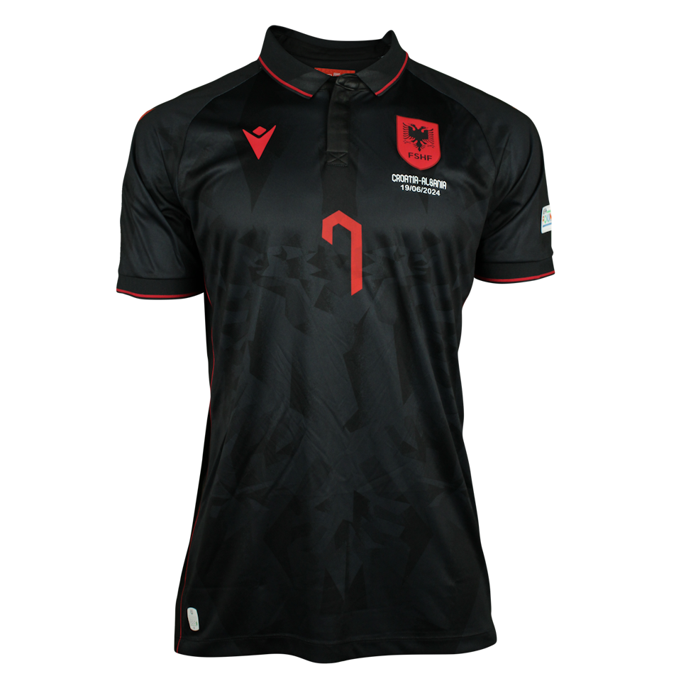 Rey Manaj Albania jersey