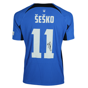 Benjamin Šeško Slovenia shirt