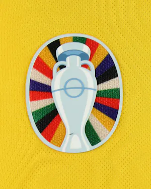 来自Romania的Radu Drăgușin球衣