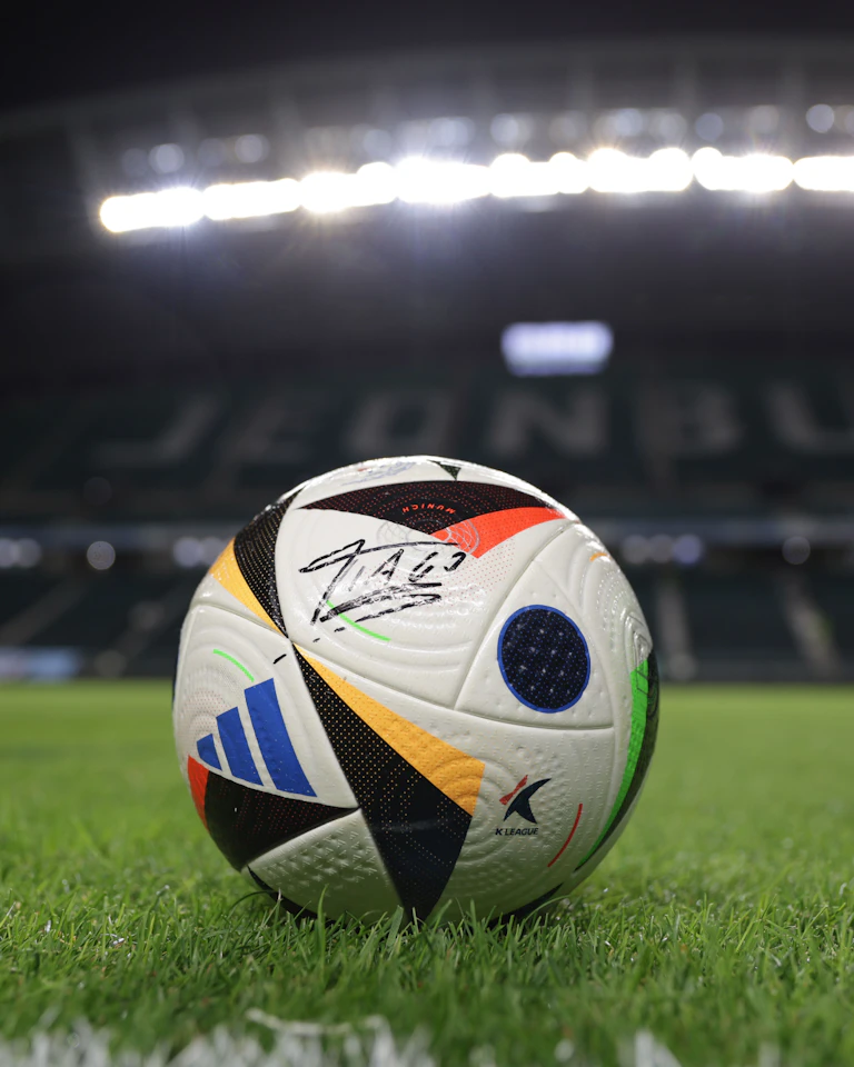 Match Scored Ball `67 - Tiago Orobó 티아고