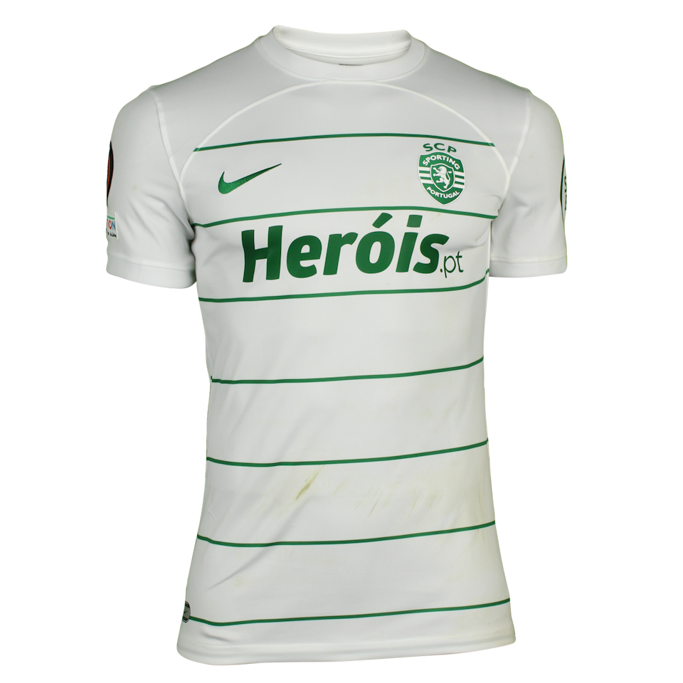 Jeremiah St. Juste Sporting CP shirt