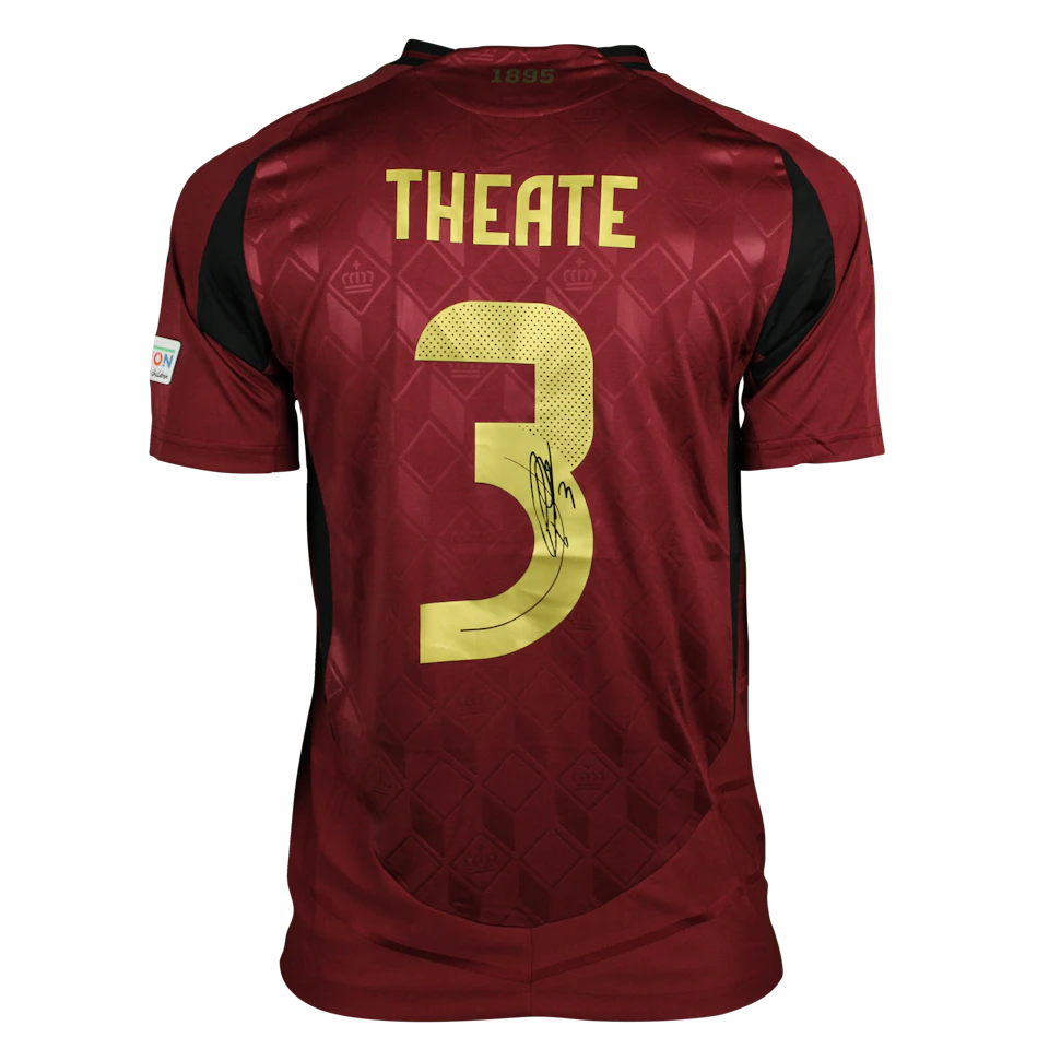 来自Belgium的Arthur Theate球衣
