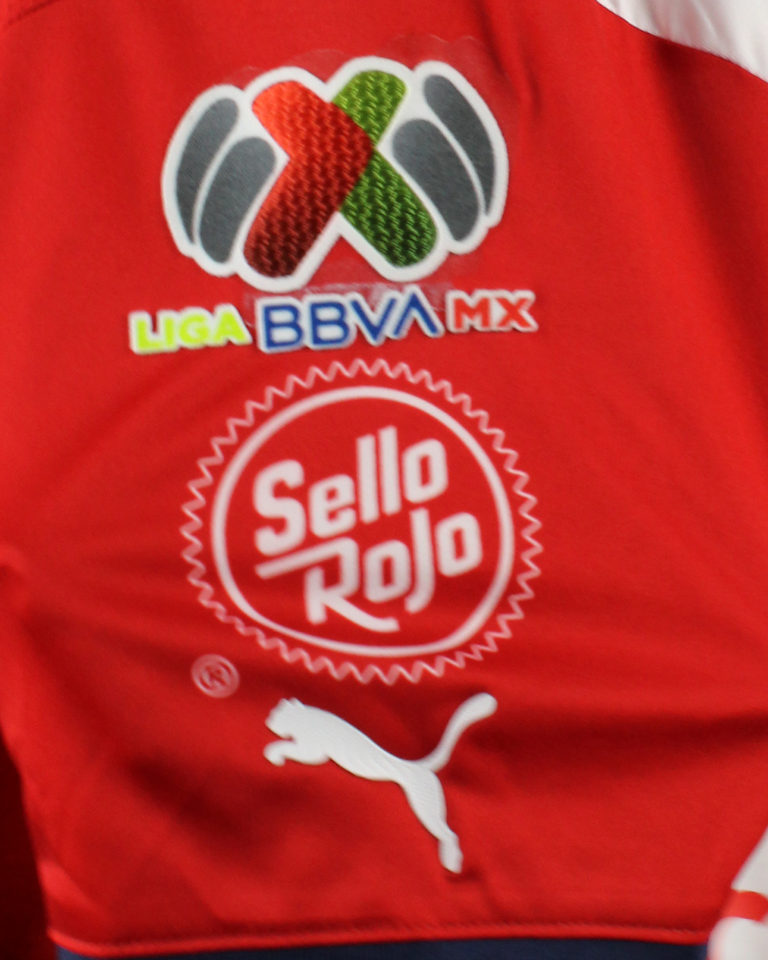 Cade Cowell Chivas Guadalajara shirt