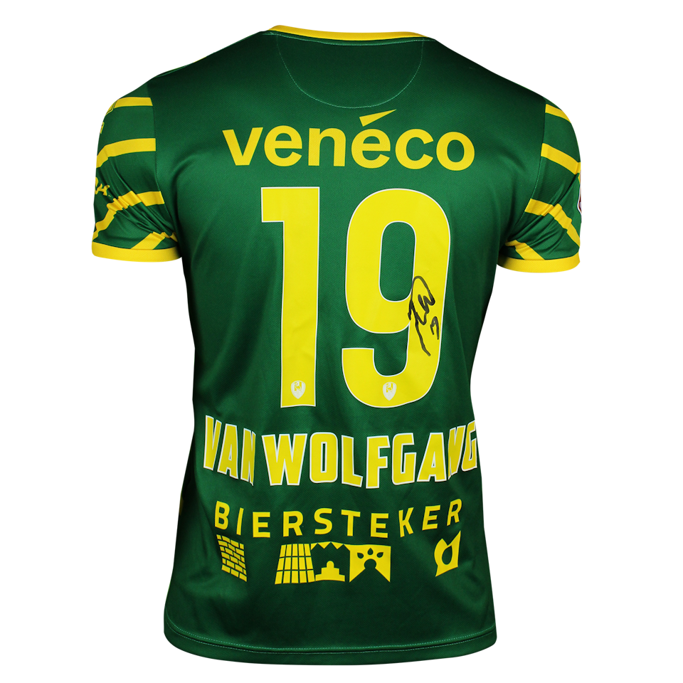 Jerry van Wolfgang ADO Den Haag shirt
