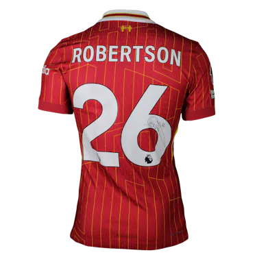 来自Liverpool的Andrew Robertson球衣