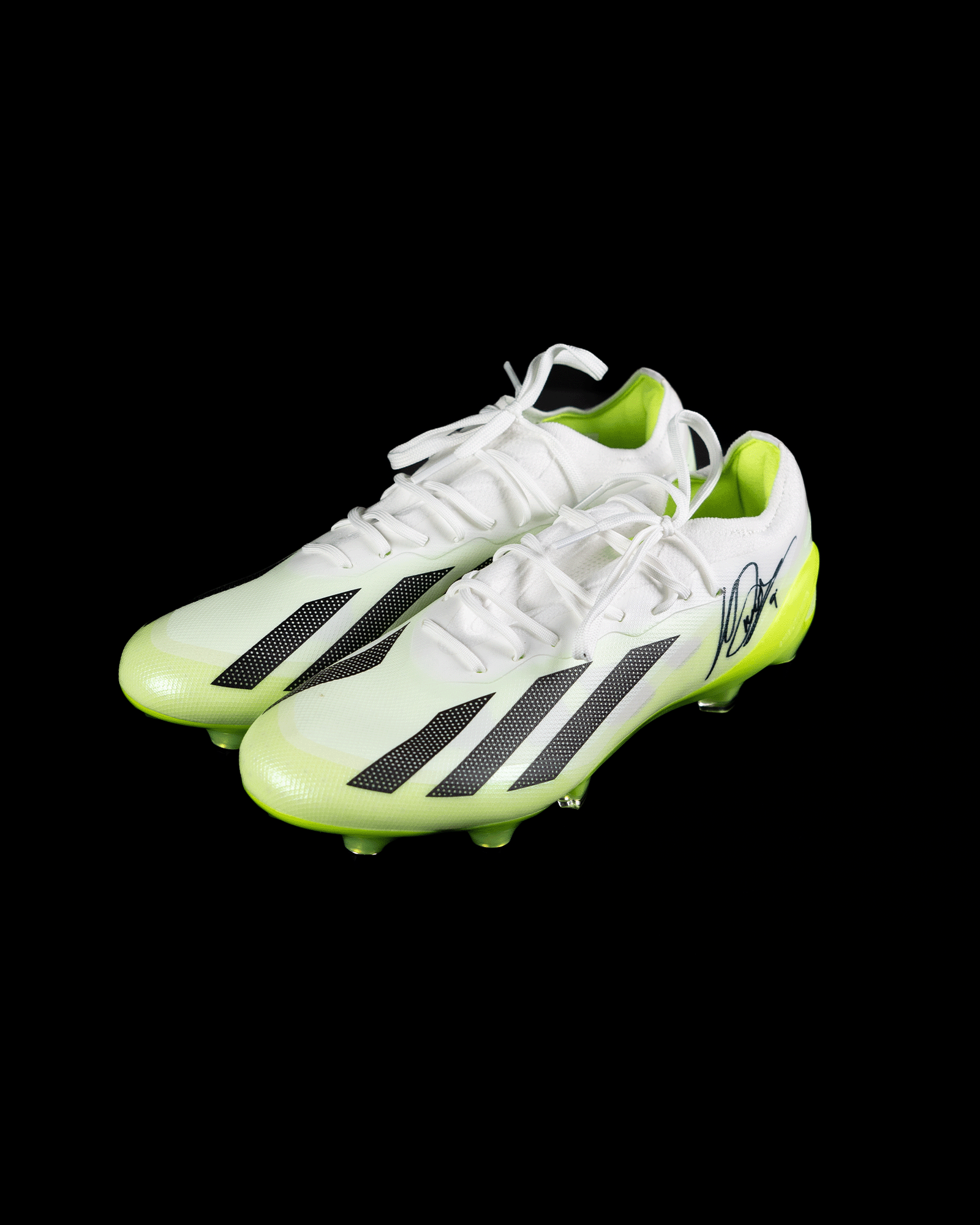 Luis Diaz Boots 