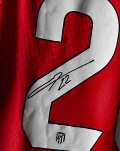 Mario Hermoso  Atlético de Madrid camisa.