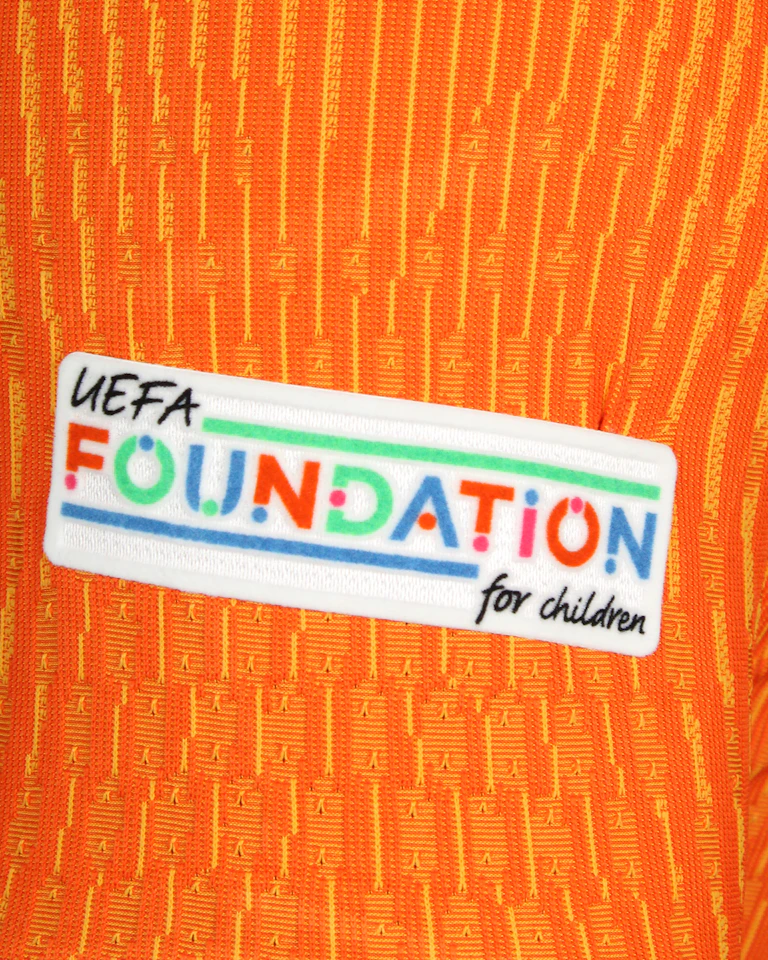 Nathan Aké Netherlands のシャツ