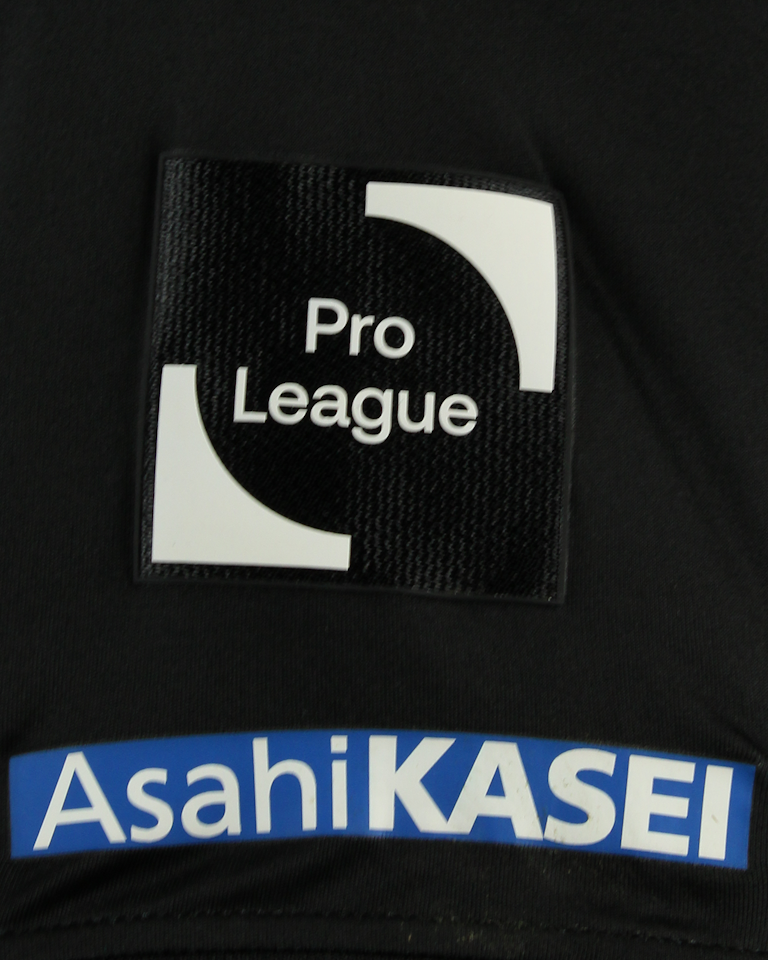 Mathias Delorge-Knieper STVV shirt