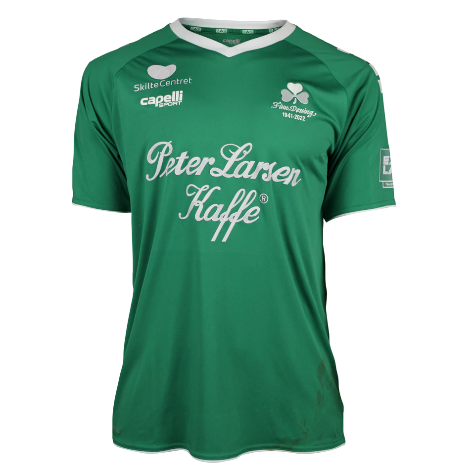 Jakob Vester Nielsen Viborg のシャツ