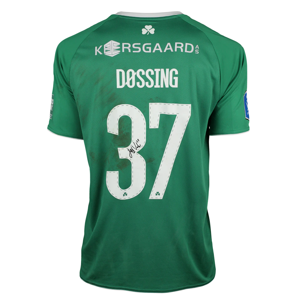 Jakob Vester Nielsen Viborg のシャツ