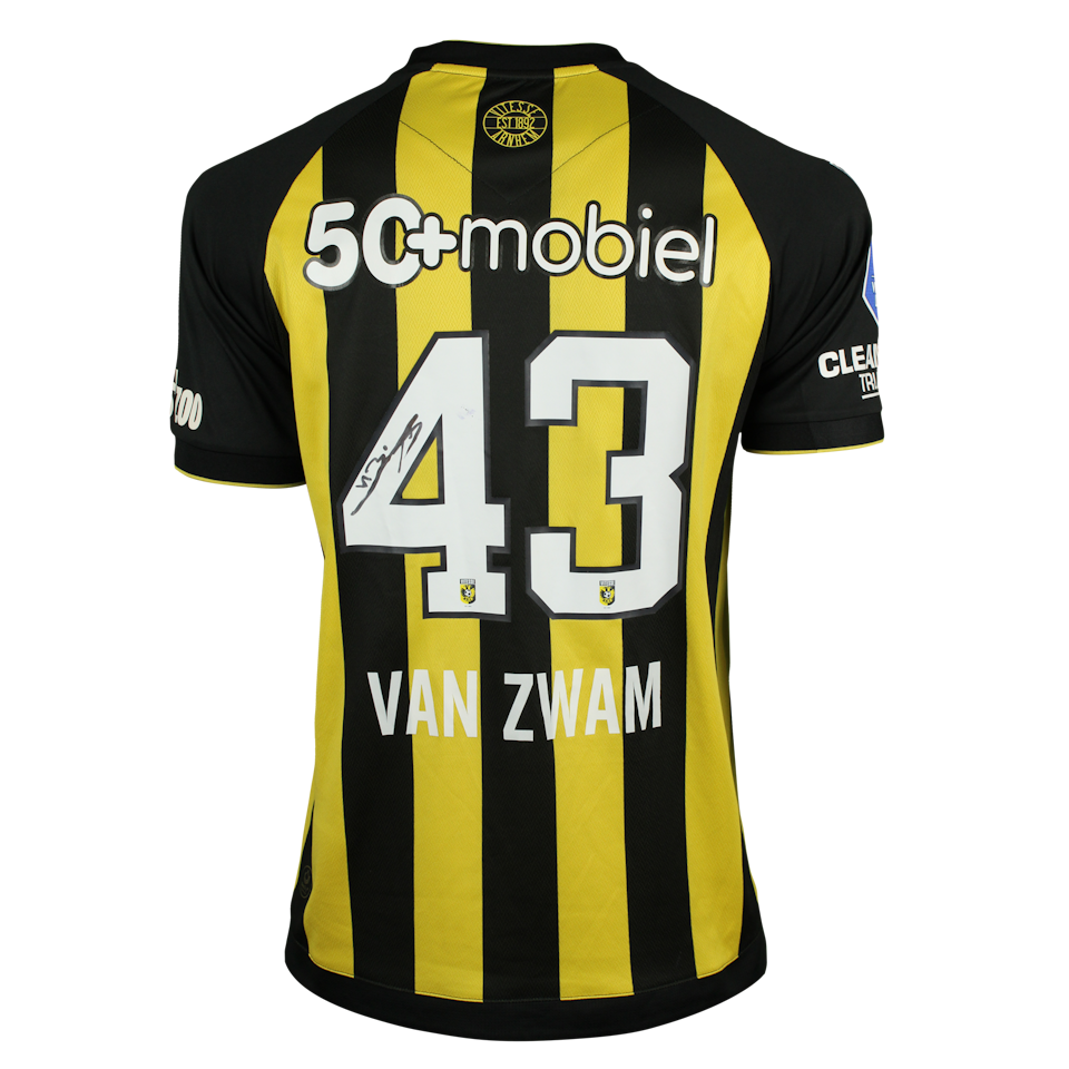 Giovanni van Zwam Vitesse shirt