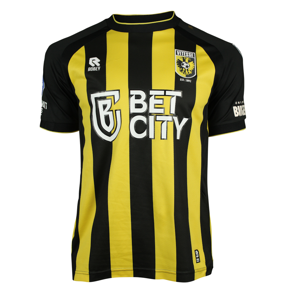 Giovanni van Zwam Vitesse shirt