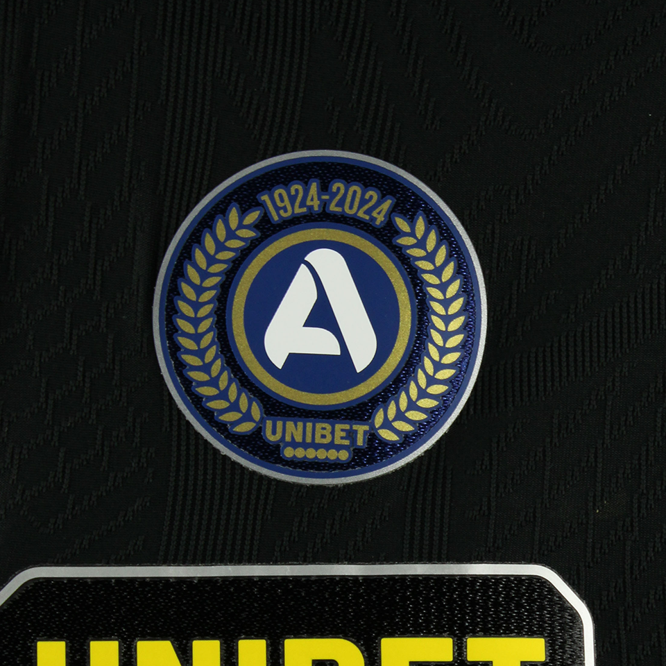 Erik Ring AIK shirt