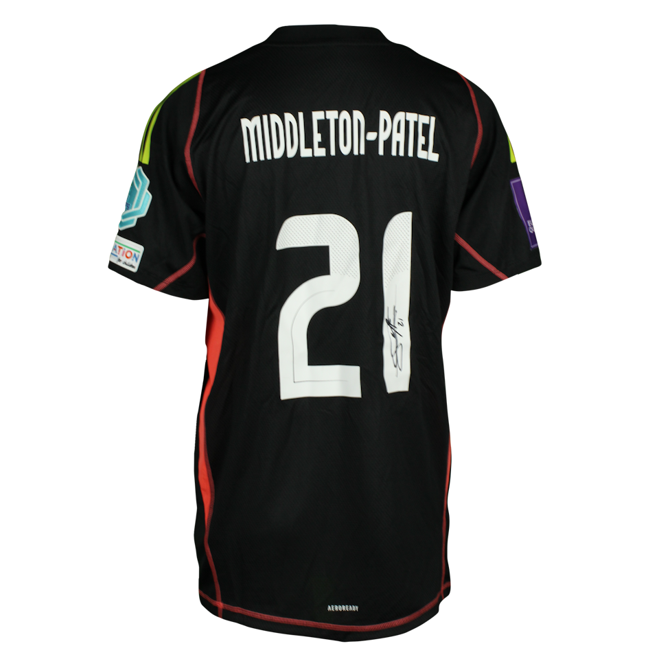 Shirt van Safia Middleton-Patel Wales W