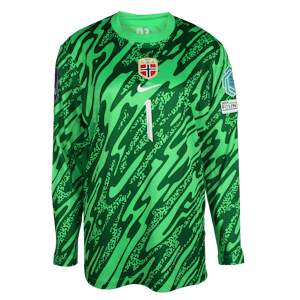30 Shirts x 30 Days-Trikot von Cecilie Fiskerstrand