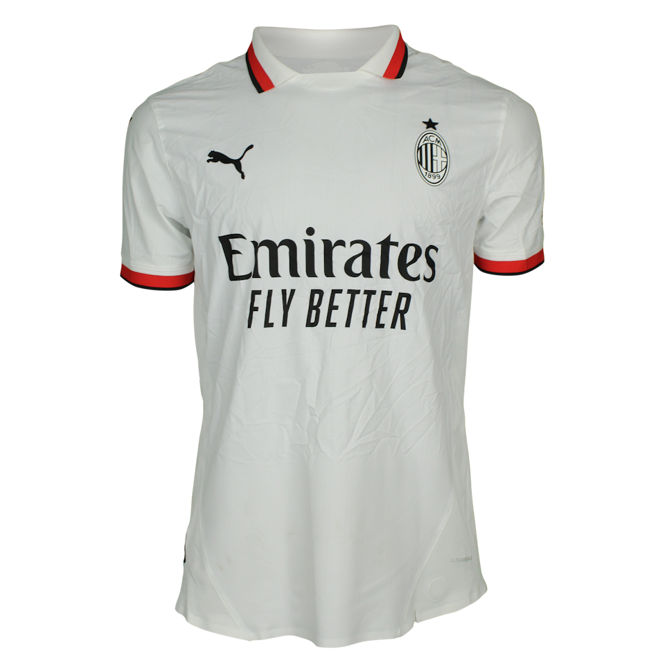 Fikayo Tomori AC Milan shirt