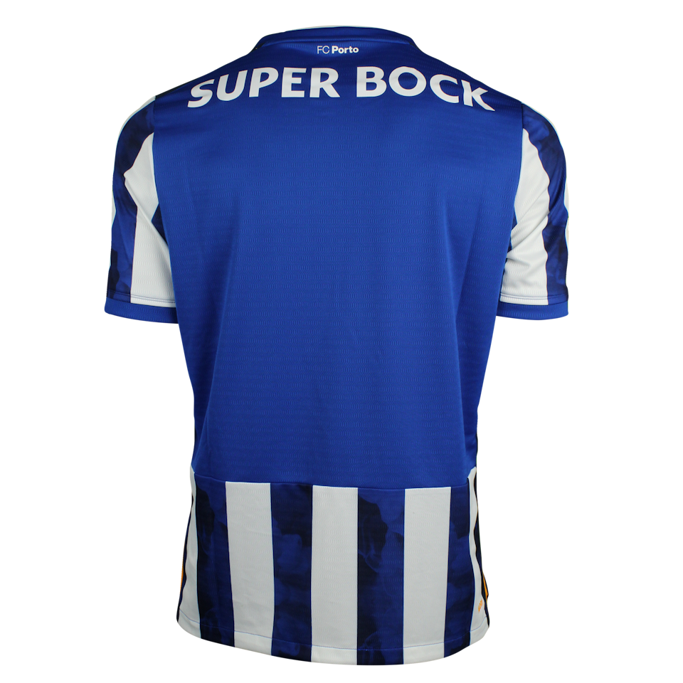 Shirt signed by FC Porto Athletes