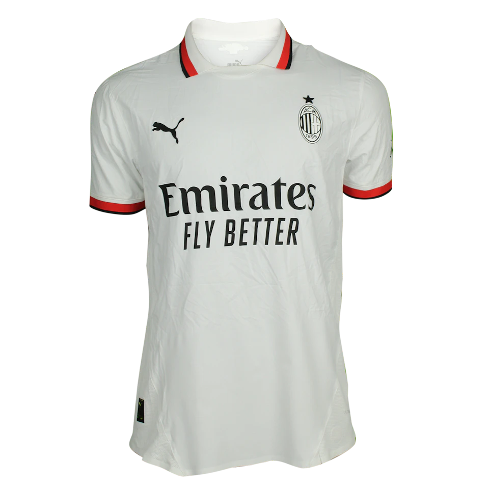 Fikayo Tomori AC Milan のシャツ