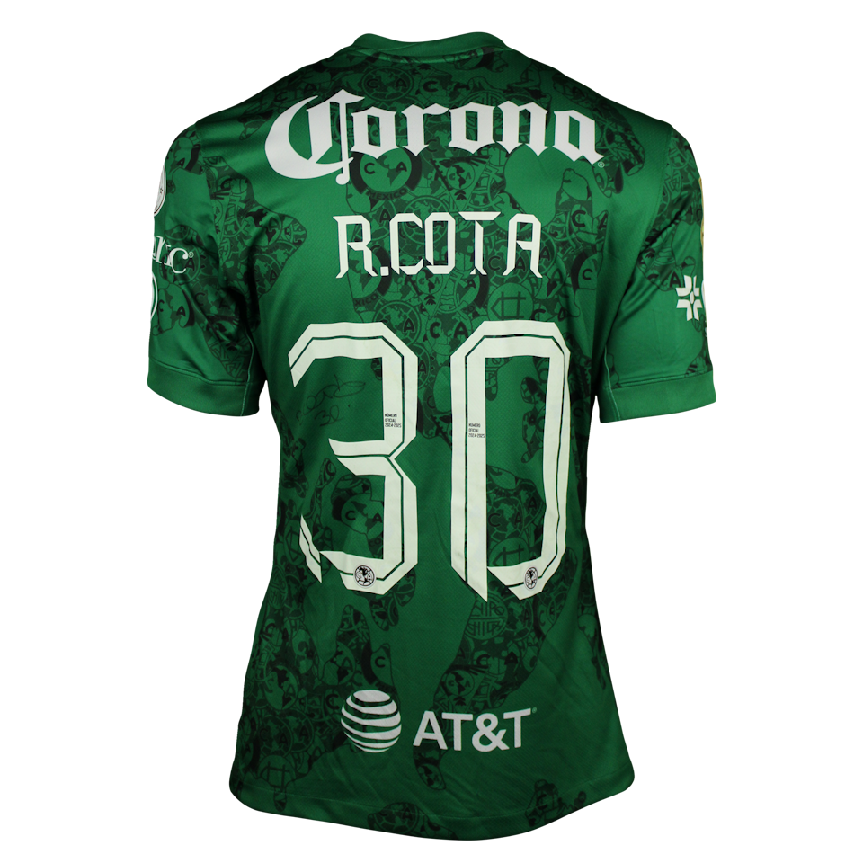 Rodolfo Cota Robles  Club América shirt