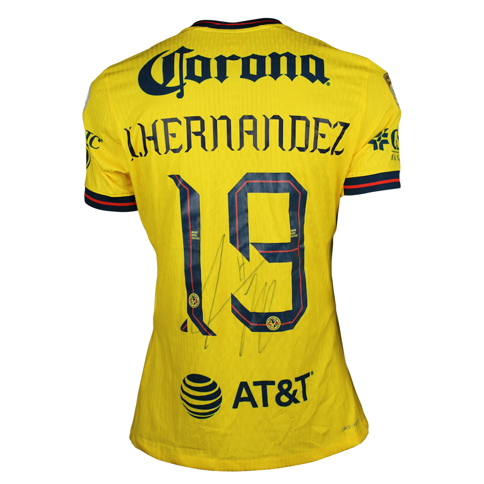 Illian Hernandez Vargas Club América shirt
