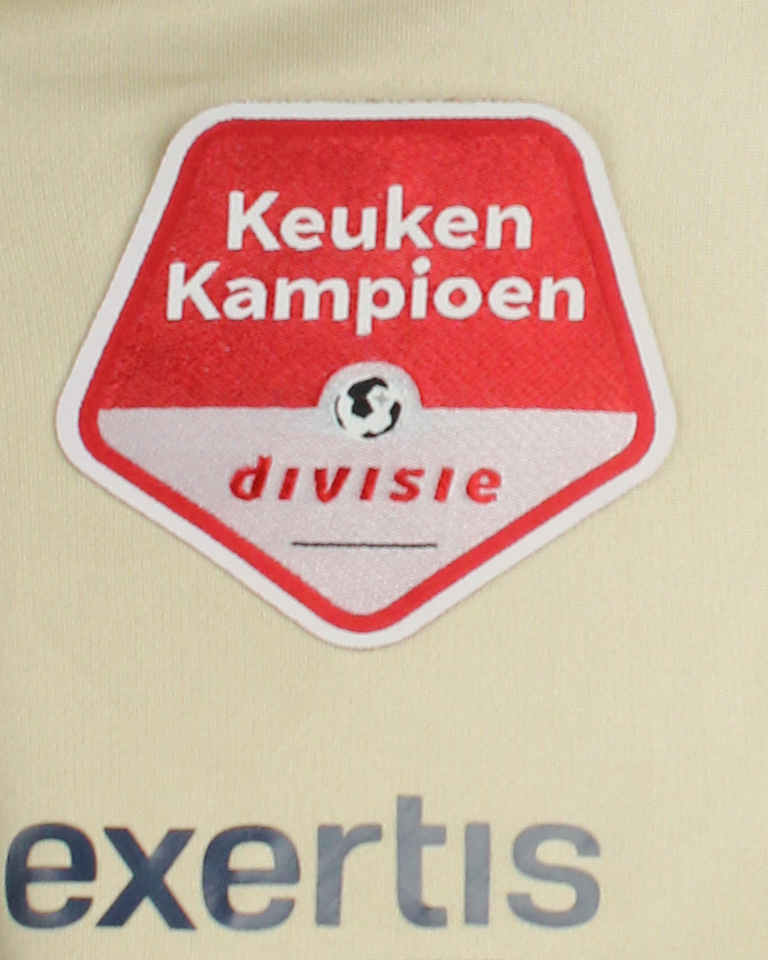Törles Knöll FC Den Bosch shirt