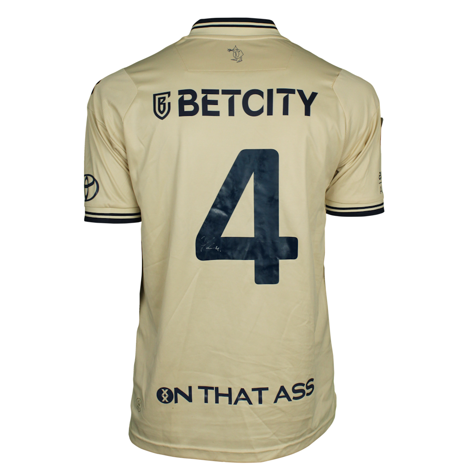 Yuya Ikeshita FC Den Bosch shirt