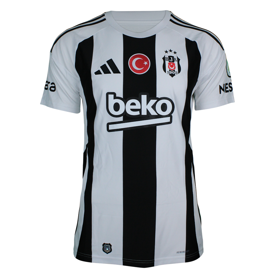 Ernest Muçi Beşiktaş JK shirt