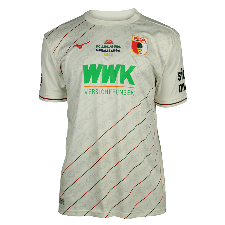 Noahkai Kai Daniel Banks FC Augsburg shirt