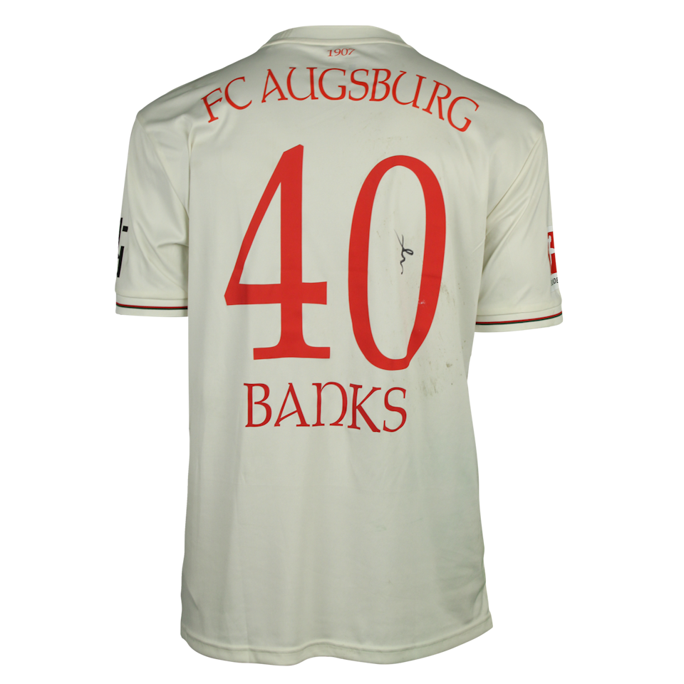 Noahkai Kai Daniel Banks FC Augsburg shirt