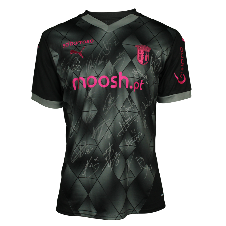 Squad Signed Shirt | SC Braga