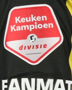 Giovanni van Zwam Vitesse shirt