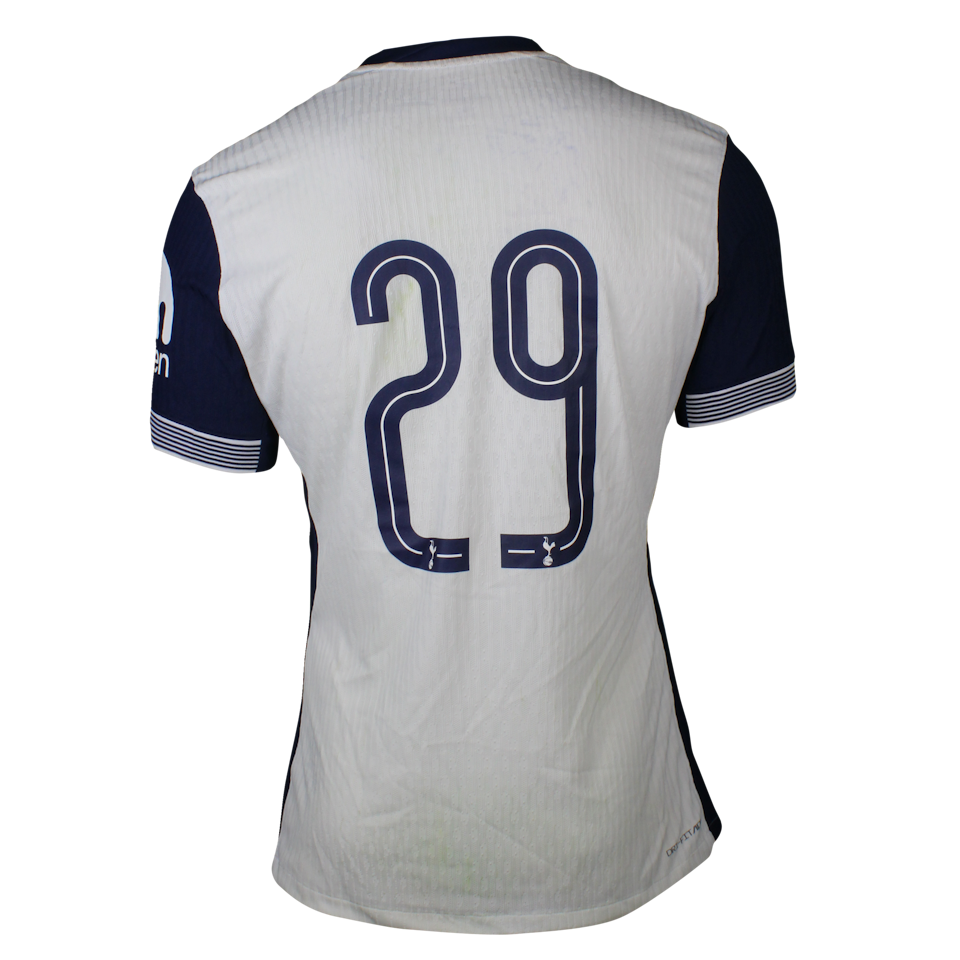 Tottenham Hotspur 팀의 Pape Matar Sarr 셔츠