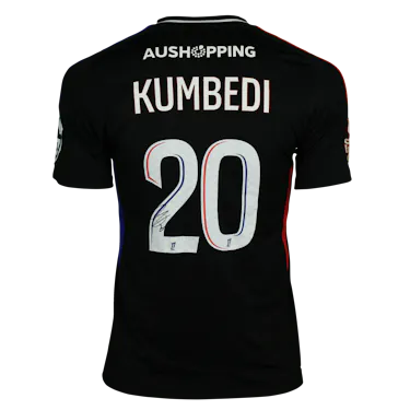 来自Olympique Lyonnais的Sael Kumbedi球衣