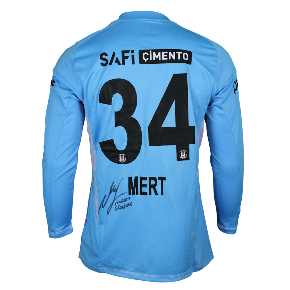 Fehmi Mert Günok Beşiktaş JK shirt