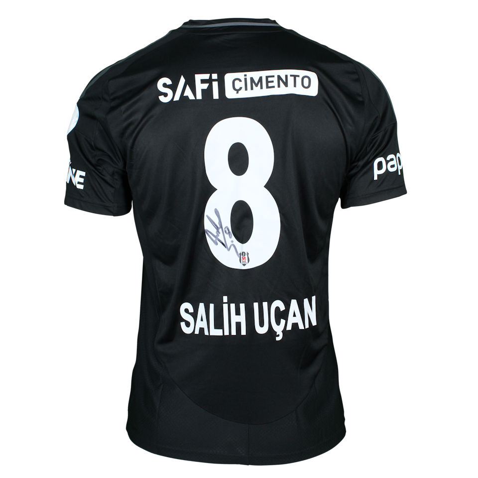 Salih Uçan Beşiktaş JK forması