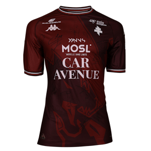 Squad Signed Shirt - 4