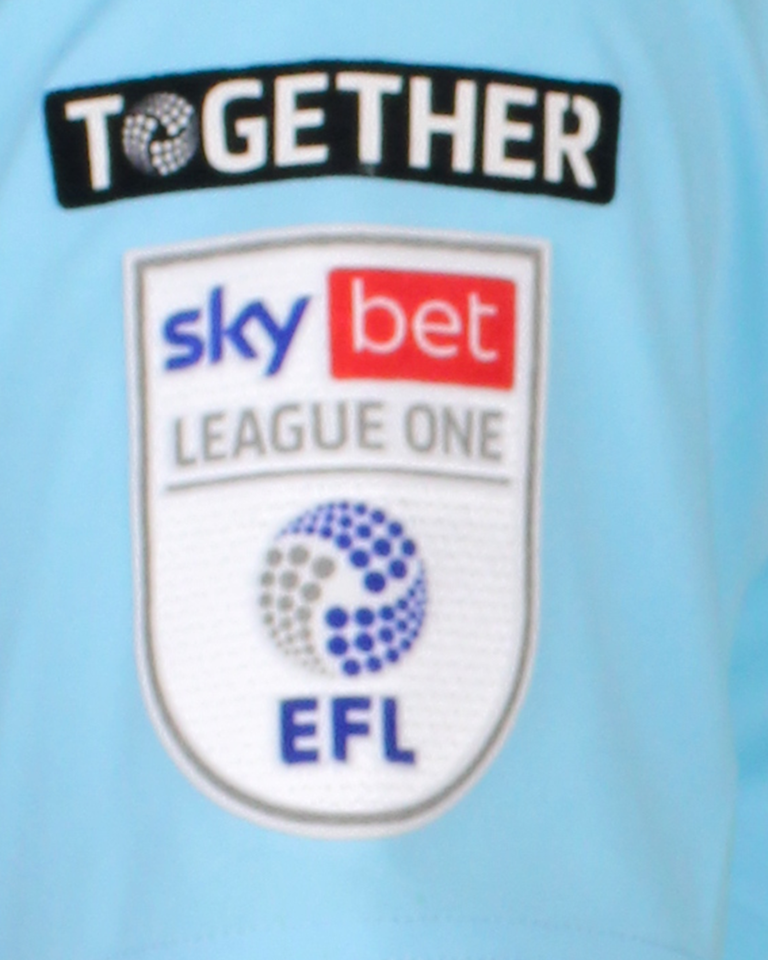 Christy Pym Mansfield Town jersey